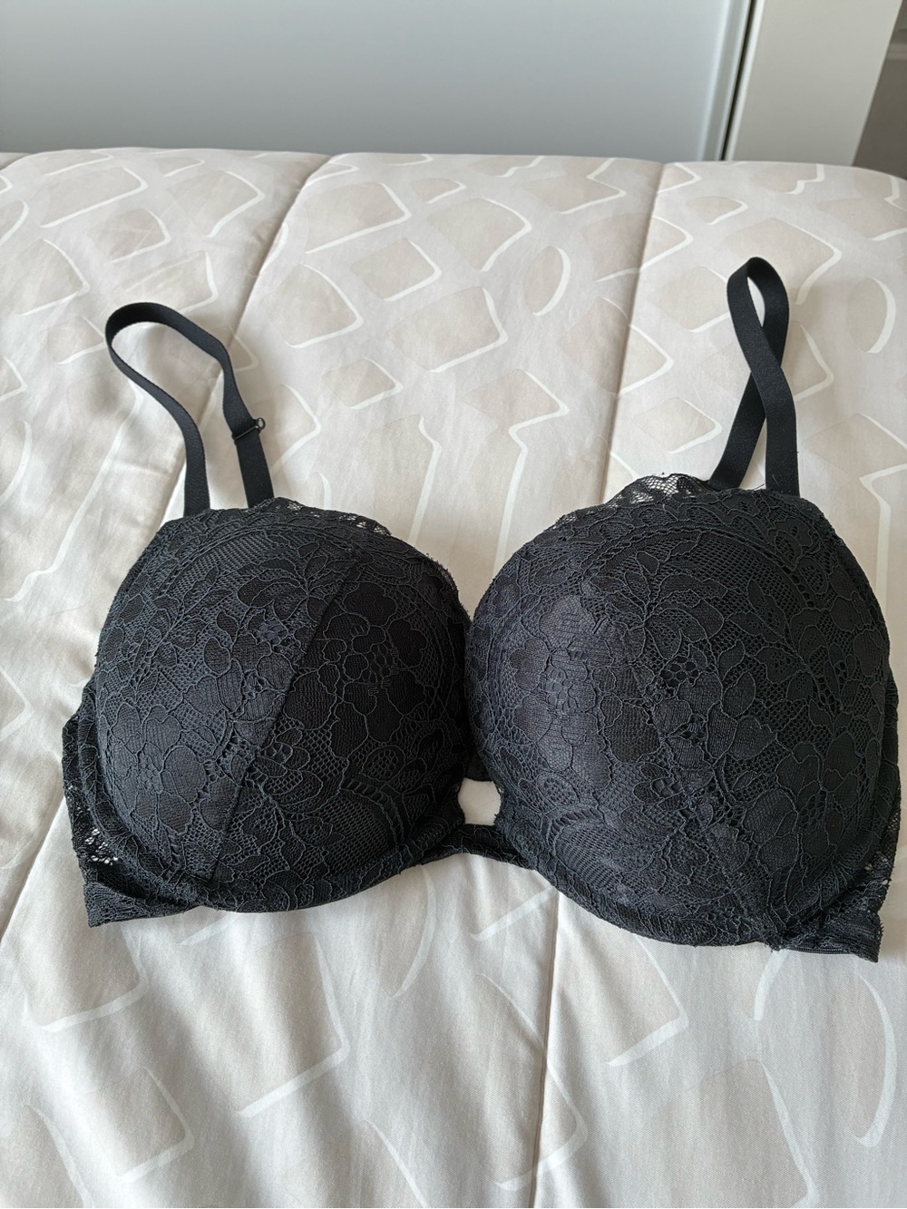 La SENZA Black Lace Push-Up Bra with Floral Overlay - Picture 1 of 4